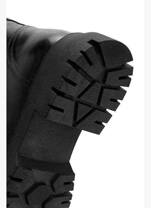 Kadın Siyah Bağcıklı Fermuar Detaylı Deri Postal Bot 25WFD180618 - Görsel 8