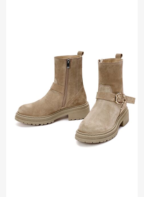 Kadın Bej Fermuarlı Kalın Tabanlı Süet Deri Bot 25WFD183210 - Görsel 4