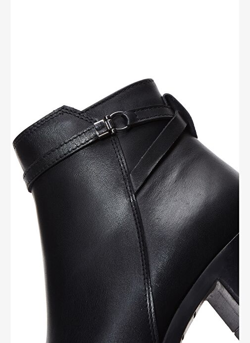 Kadın Siyah Fermuarlı Kısa Topuklu Deri Bot 25WFD280118 - Görsel 9