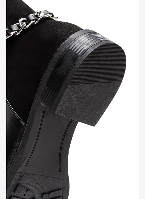 Kadın Siyah Zincir Detaylı Fermuarlı Bot 25WFE400514 - Görsel 9