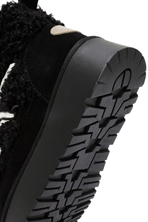 Kadın Siyah Kalın Tabanlı Kürklü Deri Bot 24WFD405214 - Görsel 9