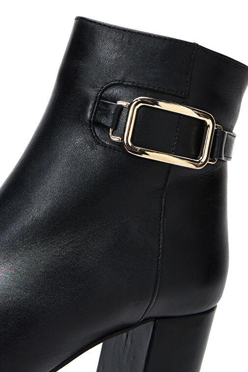 Kadın Siyah Fermuarlı Toka Detaylı Kalın Topuklu Deri Bot 24WFD161118 - Görsel 9