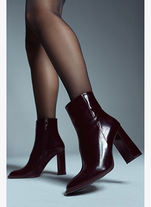 Kadın Bordo Fermuarlı Yüksek Kalın Topuklu Rugan Deri Bot 25WFD131116 - Görsel 2