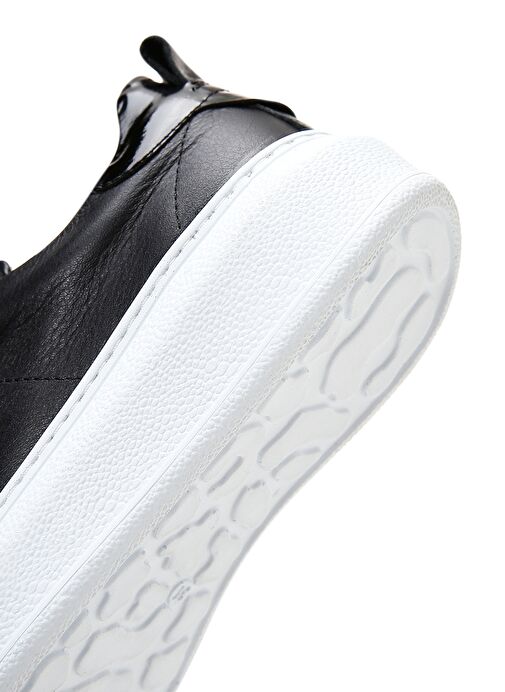 Kadın Siyah Bağcıklı Deri Sneaker 25SFD370118 - Görsel 9