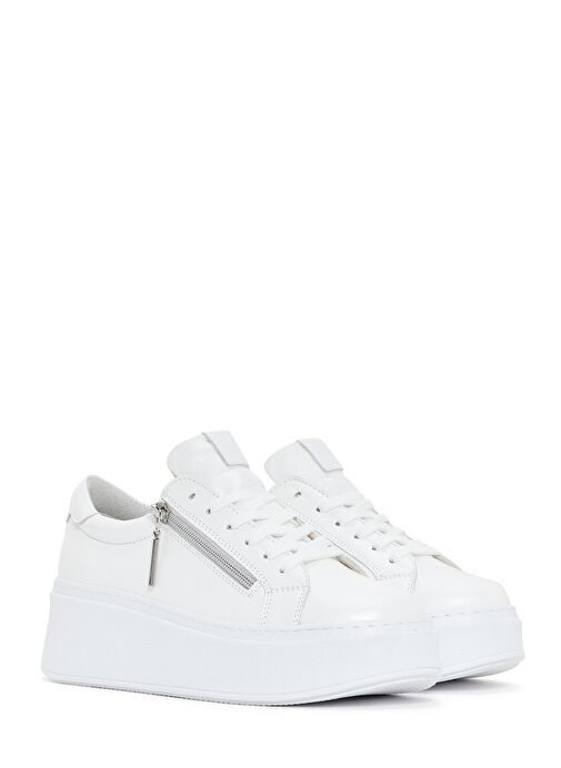 Kadın Beyaz Kalın Tabanlı Yandan Fermuarlı Bağcıklı Deri Sneaker 25SFD3702SM - Görsel 4