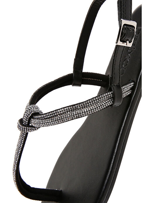 Kadın Siyah Taşlı Parmak Arası Sandalet 25SFE450314 - Görsel 9