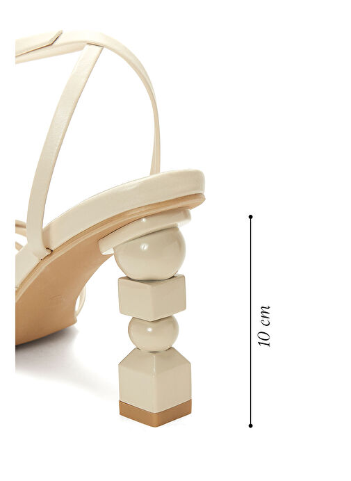 Kadın Bej Bilekten Bağlamalı Yüksek Kalın Topuklu Sandalet 25SFE450518 - Görsel 3