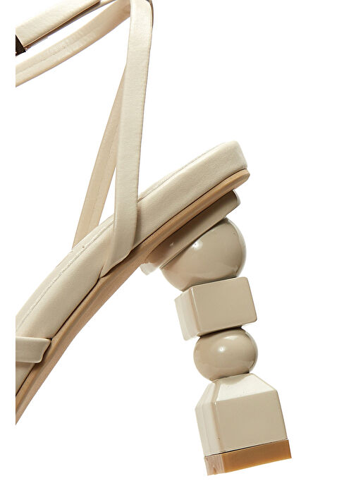 Kadın Bej Bilekten Bağlamalı Yüksek Kalın Topuklu Sandalet 25SFE450518 - Görsel 9