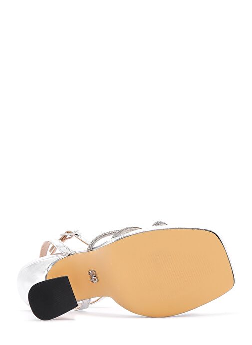 Kadın Gümüş Bilekten Bağlamalı Kalın Yüksek Topuklu Sandalet 25SFD441014 - Görsel 6