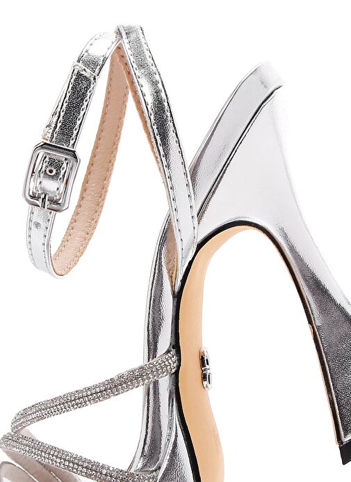 Kadın Gümüş Bilekten Bağlamalı Kalın Yüksek Topuklu Sandalet 25SFD441014 - Görsel 8