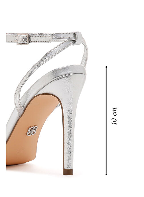 Kadın Gri Bilekten Bantlı Metalik Yüksek İnce Topuklu Sandalet 25SFE491532 - Görsel 3