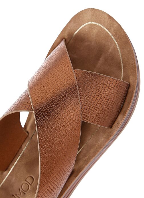 Kadın Bronz Kalın Tabanlı Metalik Sandalet 25SFE461432 - Görsel 8