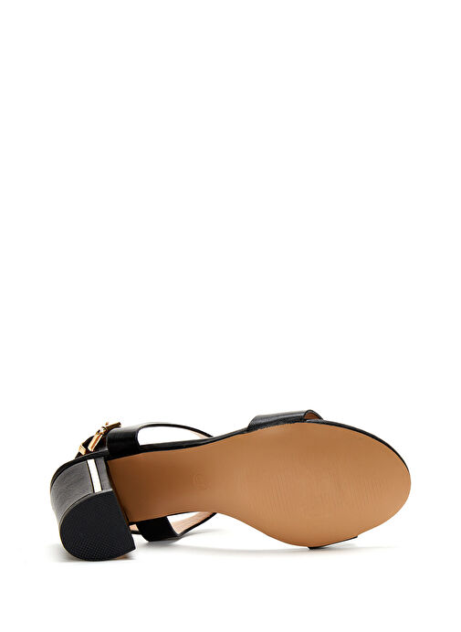 Kadın Siyah Bilekten Bantlı Kalın Topuklu Sandalet 25SFE462018 - Görsel 6