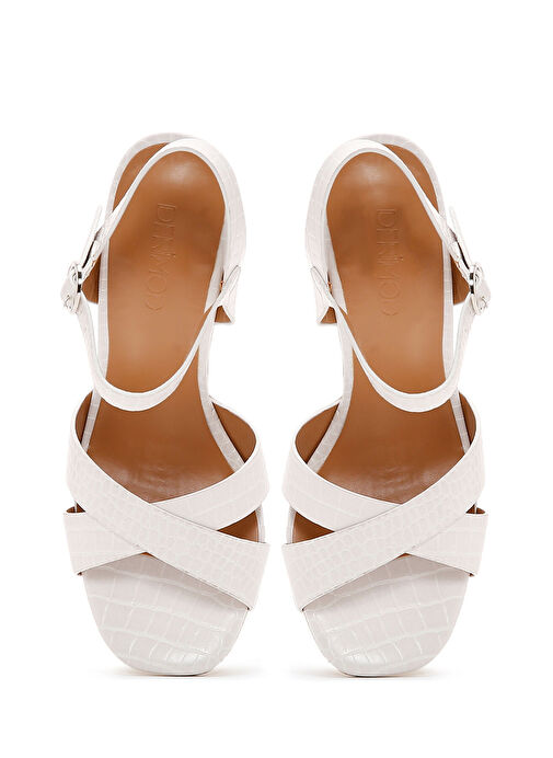 Kadın Beyaz Bilekten Bantlı Kalın Topuklu Kroko Sandalet 25SFE4623E3 - Görsel 7