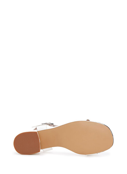 Kadın Beyaz Bilekten Bantlı Kısa Kalın Topuklu Sandalet 25SFE461918 - Görsel 6