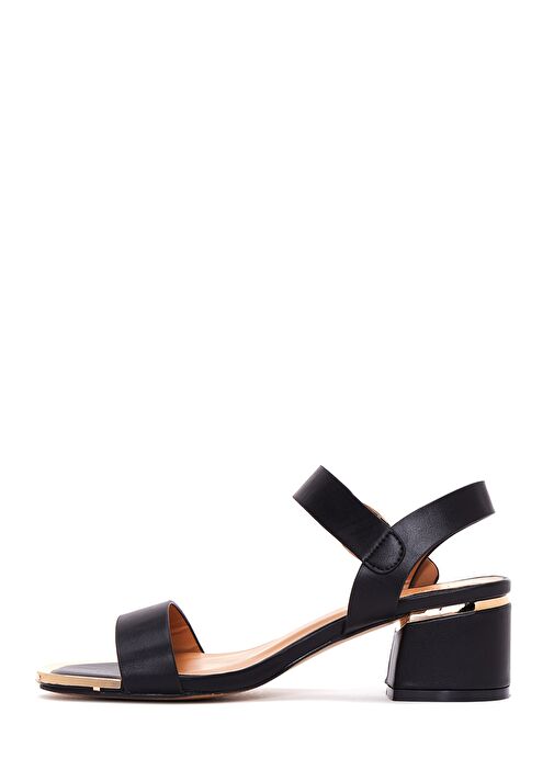 Kadın Siyah Bilekten Bantlı Kısa Kalın Topuklu Sandalet 25SFE461918 - Görsel 3