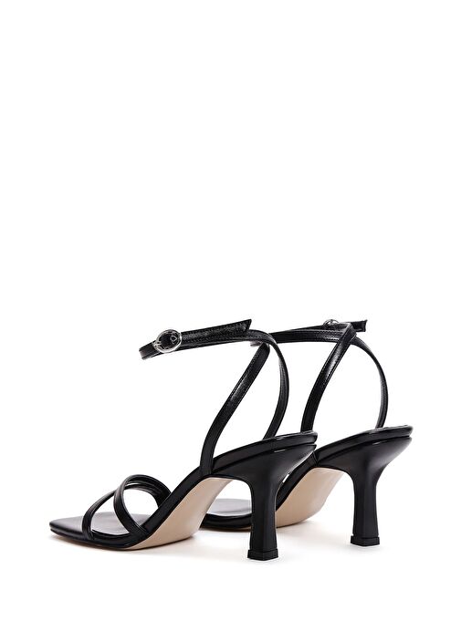Kadın Siyah Bilekten Bantlı Topuklu Sandalet 25SFE390018 - Görsel 6