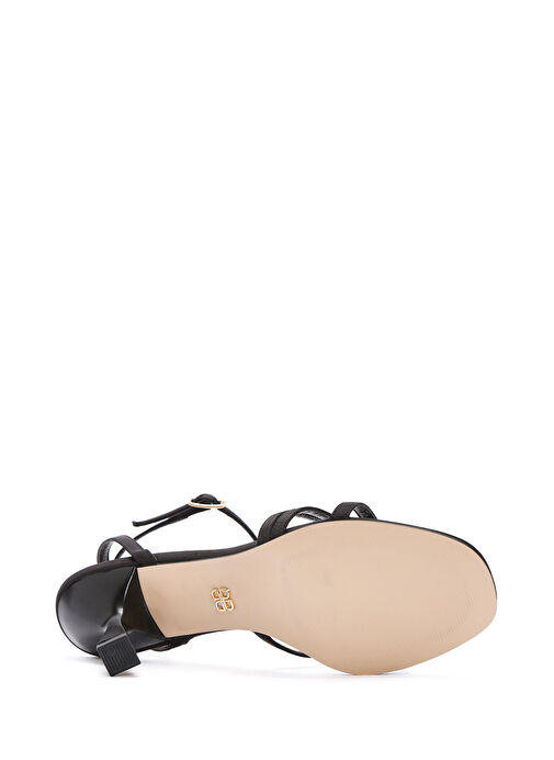 Kadın Siyah Bilekten Bantlı Topuklu Sandalet 25SFE39046F - Görsel 6