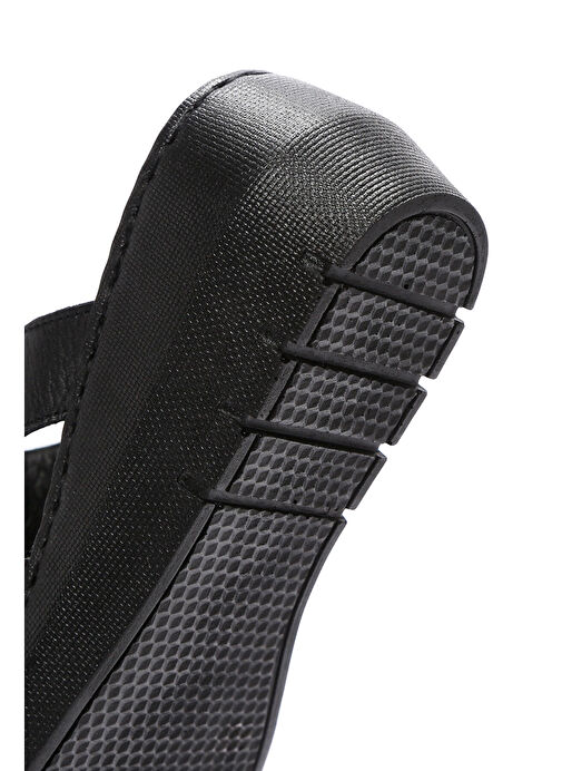 Kadın Siyah Dolgu Topuklu Deri Comfort Terlik 25SFD320218 - Görsel 9