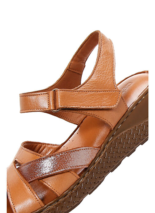 Kadın Taba Bilekten Bantlı Deri Comfort Sandalet 25SFD320618 - Görsel 8