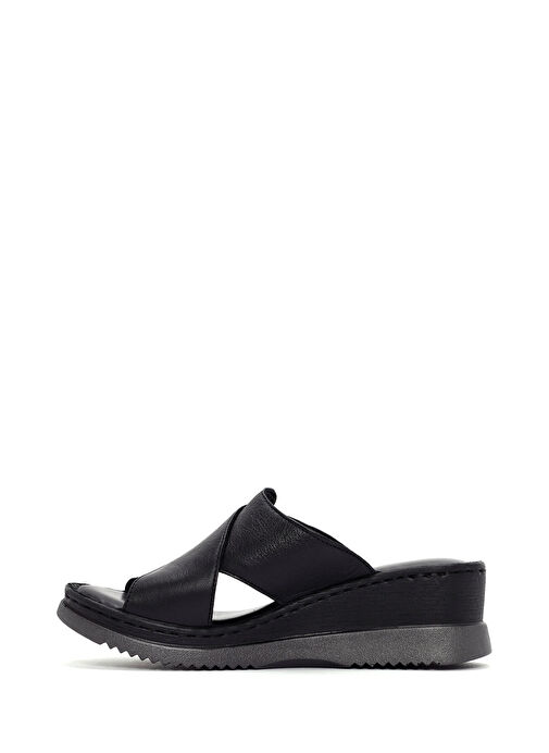 Kadın Siyah Kalın Tabanlı Deri Comfort Terlik 25SFD320118 - Görsel 3