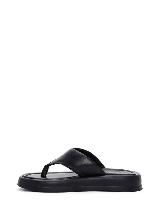 Kadın Siyah Parmak Arası Deri Terlik 25SFD360318 - Görsel 3