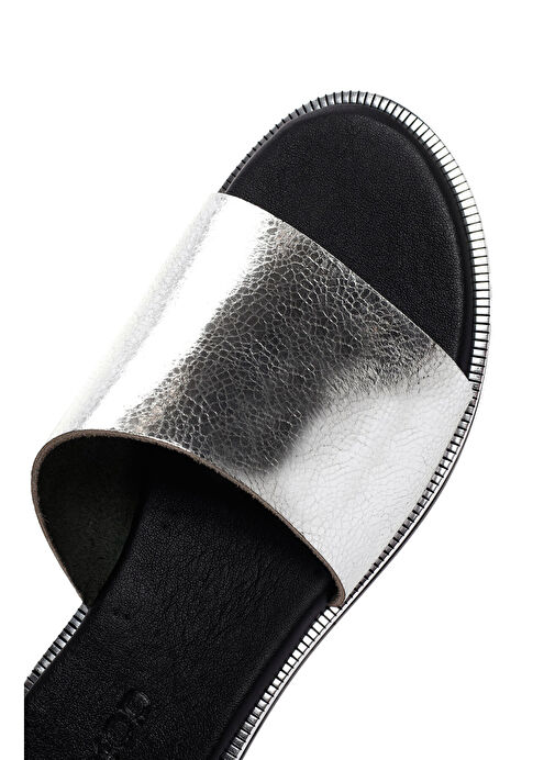 Derimod Derimod Kadın Gümüş Deri Terlik 25SFD360032 Sandalet & Terlik | Boyner Gümüş - 9. görsel