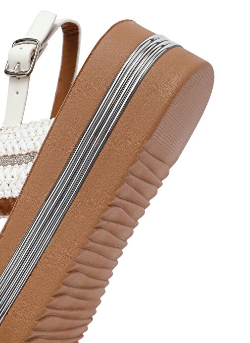 Kadın Beyaz Kalın Tabanlı Örgülü Sandalet 25SFE464714 - Görsel 9