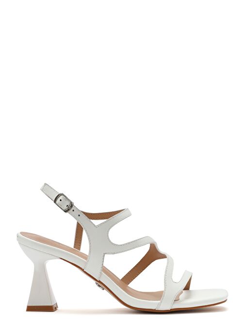 Kadın Beyaz Arkadan Bağlamalı İnce Topuklu Sandalet 25SFE466218 - Görsel 2