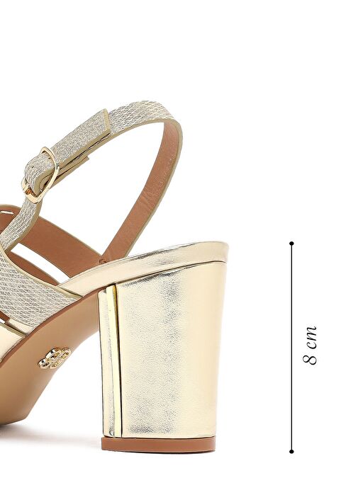 Kadın Altın Bilekten Tokalı Kalın Topuklu Metalik Sandalet 25SFE466632 - Görsel 3