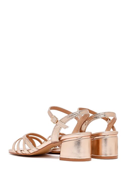 Kadın Pembe Bilekten Tokalı Metalik Kalın Topuklu Sandalet 25SFE466332 - Görsel 7