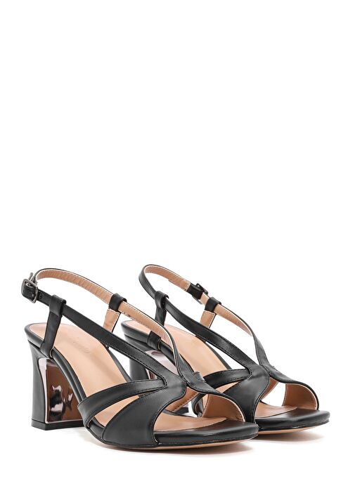 Kadın Siyah Bilekten Tokalı Kalın Topuklu Sandalet 25SFE466518 - Görsel 4