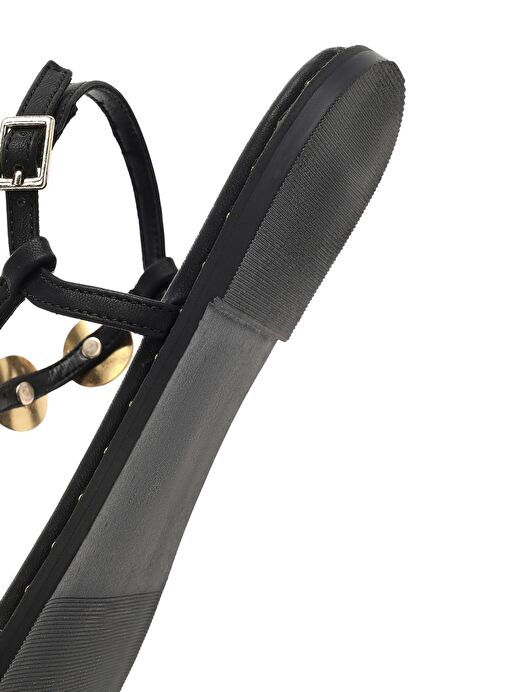 Kadın Siyah Metal Detaylı Parmak Arası Sandalet 25SFE480918 - Görsel 9