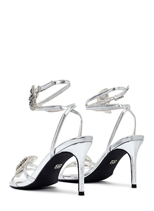 Kadın Gümüş Bilekten Tokalı Taşlı İnce Topuklu Sandalet 25SFE481932 - Görsel 7