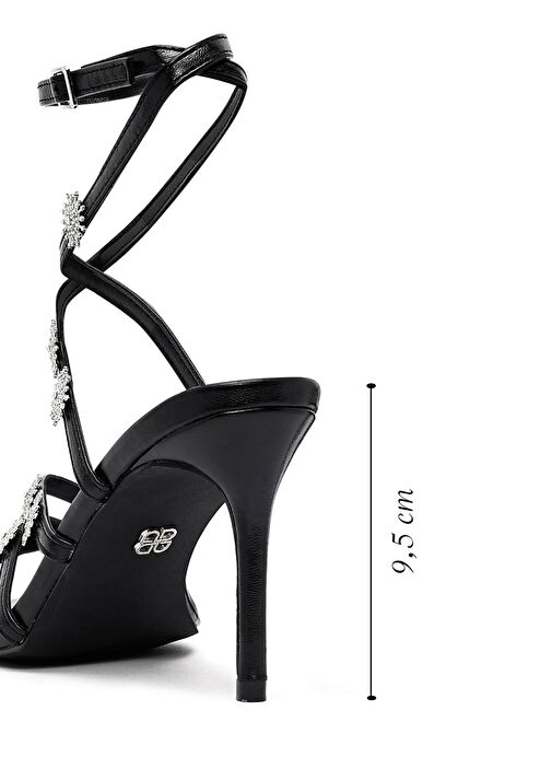 Kadın Siyah Bilekten Tokalı Taşlı Metalik İnce Topuklu Sandalet 25SFE482032 - Görsel 3