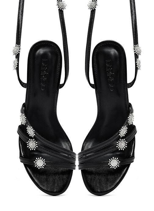 Kadın Siyah Bilekten Tokalı Taşlı Metalik İnce Topuklu Sandalet 25SFE482032 - Görsel 9