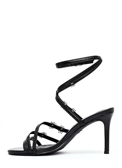 Kadın Siyah Bilekten Tokalı Taşlı Metalik İnce Topuklu Sandalet 25SFE482032 - Görsel 5