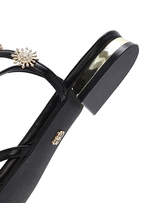 Kadın Siyah Bilekten Tokalı Taşlı Sandalet 25SFE481132 - Görsel 9