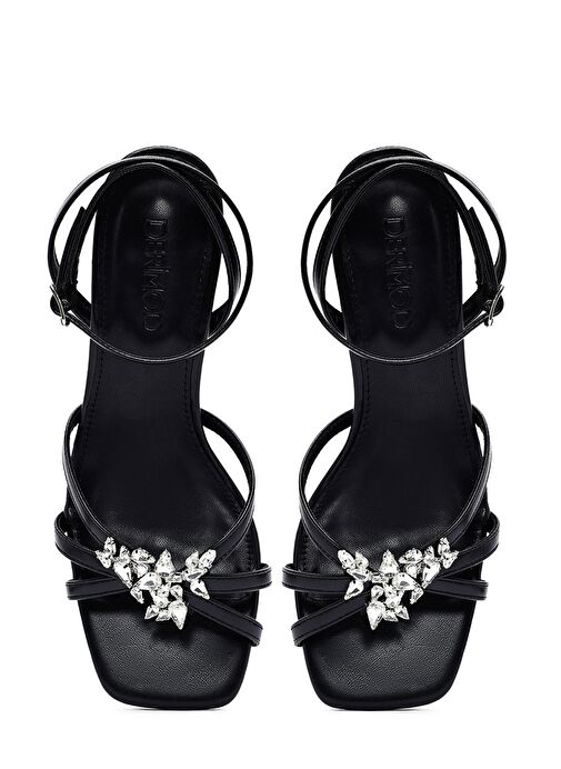 Kadın Siyah Bilekten Tokalı Taşlı İnce Kısa Topuklu Sandalet 25SFE481818 - Görsel 9