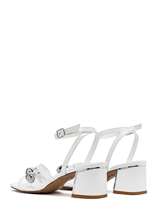 Kadın Beyaz Bilekten Tokalı Kısa Kalın Topuklu Sandalet 25SFE481418 - Görsel 7