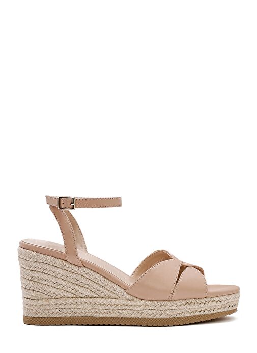 Derimod Derimod Kadın Bej Bilekten Tokalı Dolgu Topuklu Espadril Sandalet 25SFE482318 Sandalet & Terlik | Boyner Bej - 2. görsel