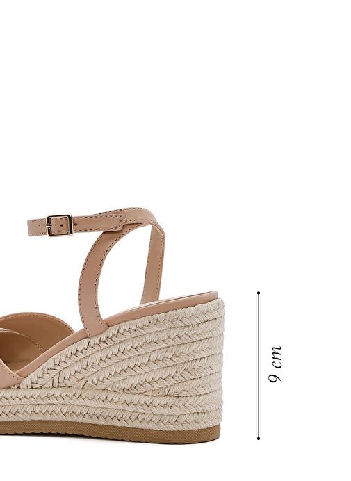Derimod Derimod Kadın Bej Bilekten Tokalı Dolgu Topuklu Espadril Sandalet 25SFE482318 Sandalet & Terlik | Boyner Bej - 3. görsel