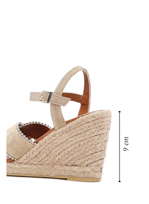 Kadın Bej Bilekten Bantlı Dolgu Topuklu Süet Deri Espadril Sandalet 25SFD205910 - Görsel 3