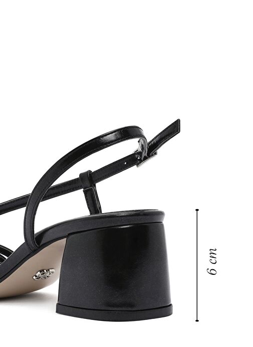 Kadın Siyah Bilekten Bantlı Kısa Kalın Topuklu Sandalet 25SFE390618 - Görsel 3