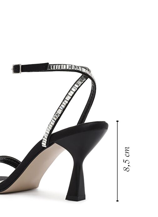 Kadın Siyah Bilekten Tokalı Taşlı İnce Topuklu Sandalet 25SFE3911TS - Görsel 3