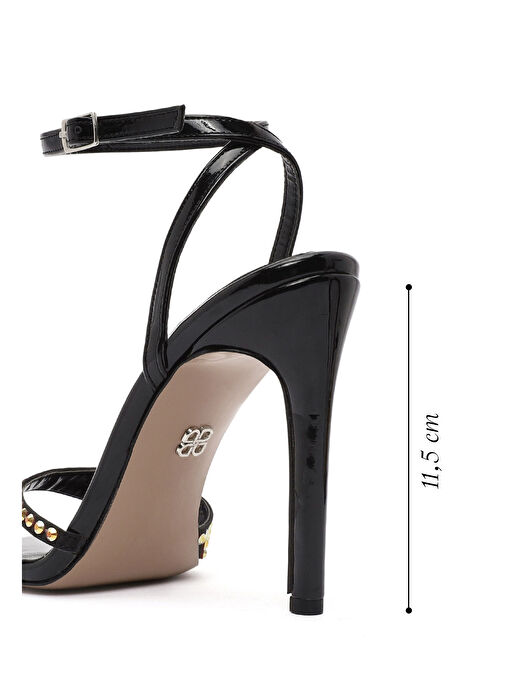Kadın Siyah Bilekten Tokalı Yüksek İnce Topuklu Rugan Sandalet 25SFE391216 - Görsel 3
