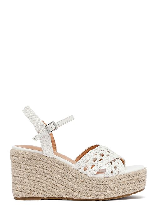 Kadın Beyaz Bilekten Tokalı Dolgu Topuklu Örgü Sandalet 25SFE451829 - Görsel 2