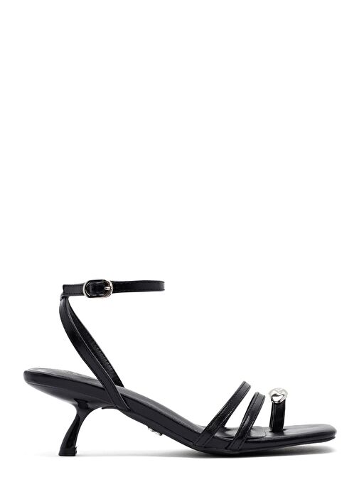 Kadın Siyah Bilekten Tokalı Kısa İnce Topuklu Sandalet 25SFE451518 - Görsel 2