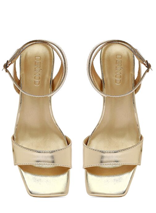 Kadın Altın Bilekten Tokalı Kalın Topuklu Metalik Sandalet 25SFE451632 - Görsel 9