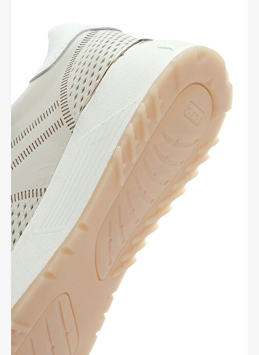Kadın Krem Bağcıklı Kalın Tabanlı Deri Sneaker 25SFD372014 - Görsel 4